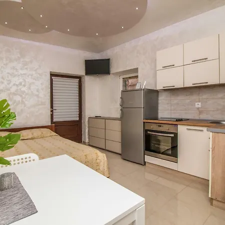 Studio Corner Apartment Rovinj