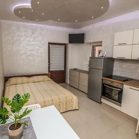 Studio Corner Daire Rovinj